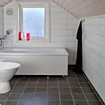 Tatil Evi Stunning In With Wifi Lyngdal