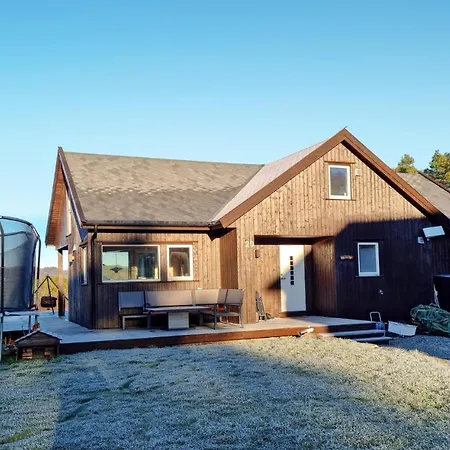 Holiday home Pet Friendly In With Kitchen